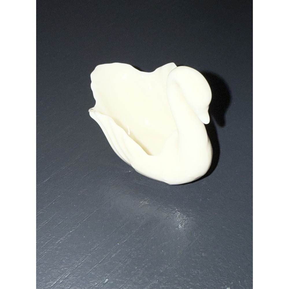 Lenox To The Bride Swan Mint Condition!!